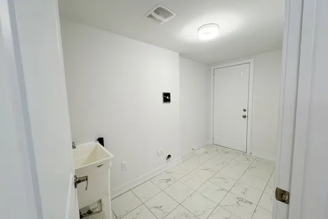 1826 Donald Cousens Pkwy, Markham, ON L6B 0V5