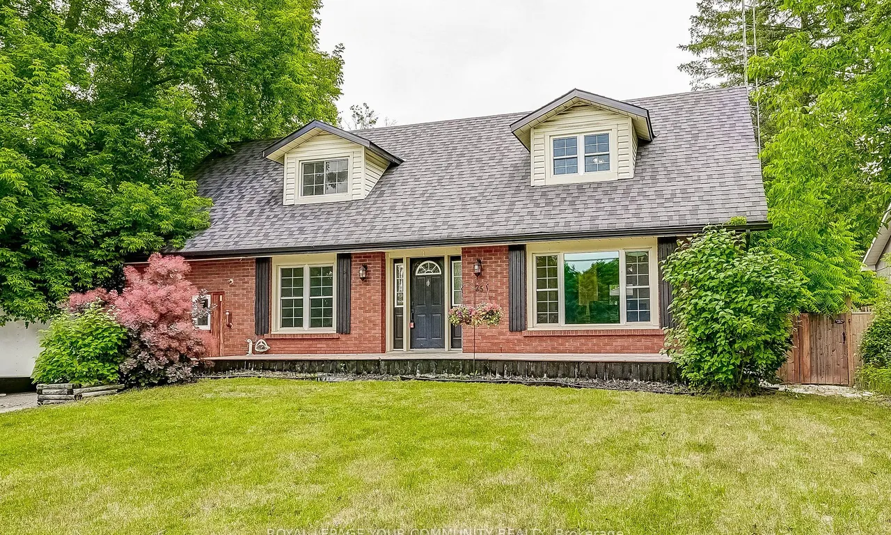 25 Victoria Rd, Georgina, ON L0C 1L0