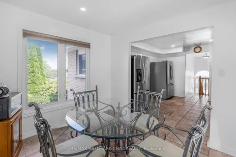 216 Colborne St, Bradford West Gwillimbury, ON L3Z 2R5