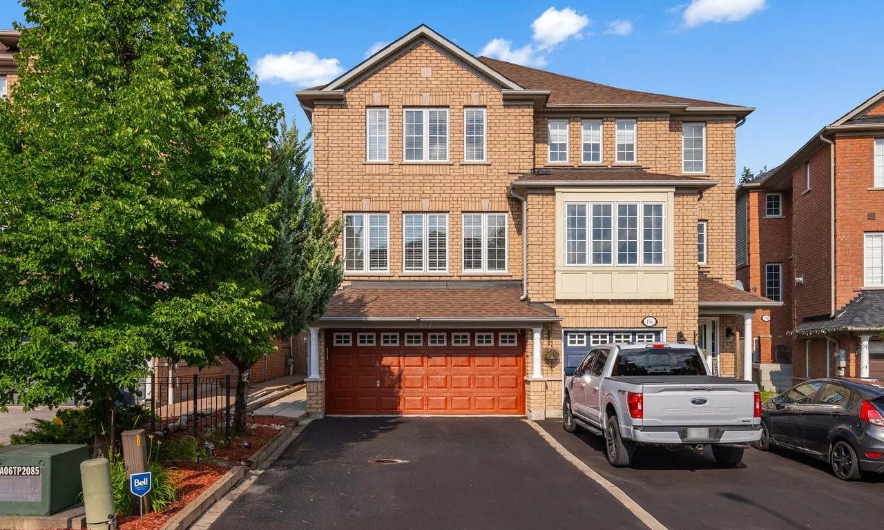 154 Millcliff Circ, Aurora, ON L4G 7N8