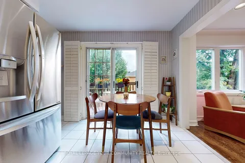 14 Royal Manor Cres, Richmond Hill, ON L4B 3N5