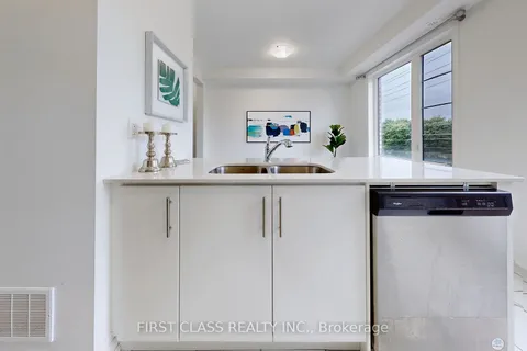 60 Carole Bell Way, Markham, ON L6E 0W2