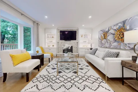 424 Kerrybrook Dr, Richmond Hill, ON L4C 3R1