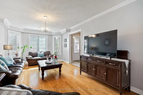 161 Metcalfe Dr, Bradford West Gwillimbury, ON L3Z 3J2