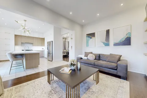 5 Sharonview Cres, East Gwillimbury, ON L9N 0S5