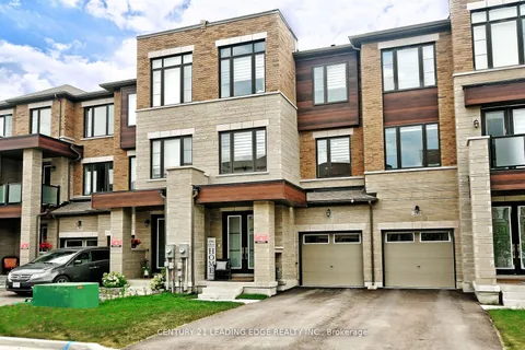 209 Vermont Ave, Newmarket, ON L3X 0M7