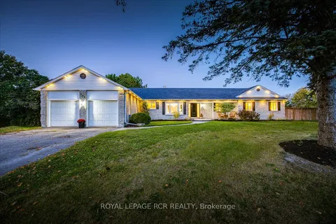 504 Samuel Harper Crt, East Gwillimbury, ON L0G 1M0