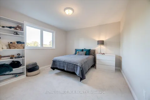 504 Samuel Harper Crt, East Gwillimbury, ON L0G 1M0