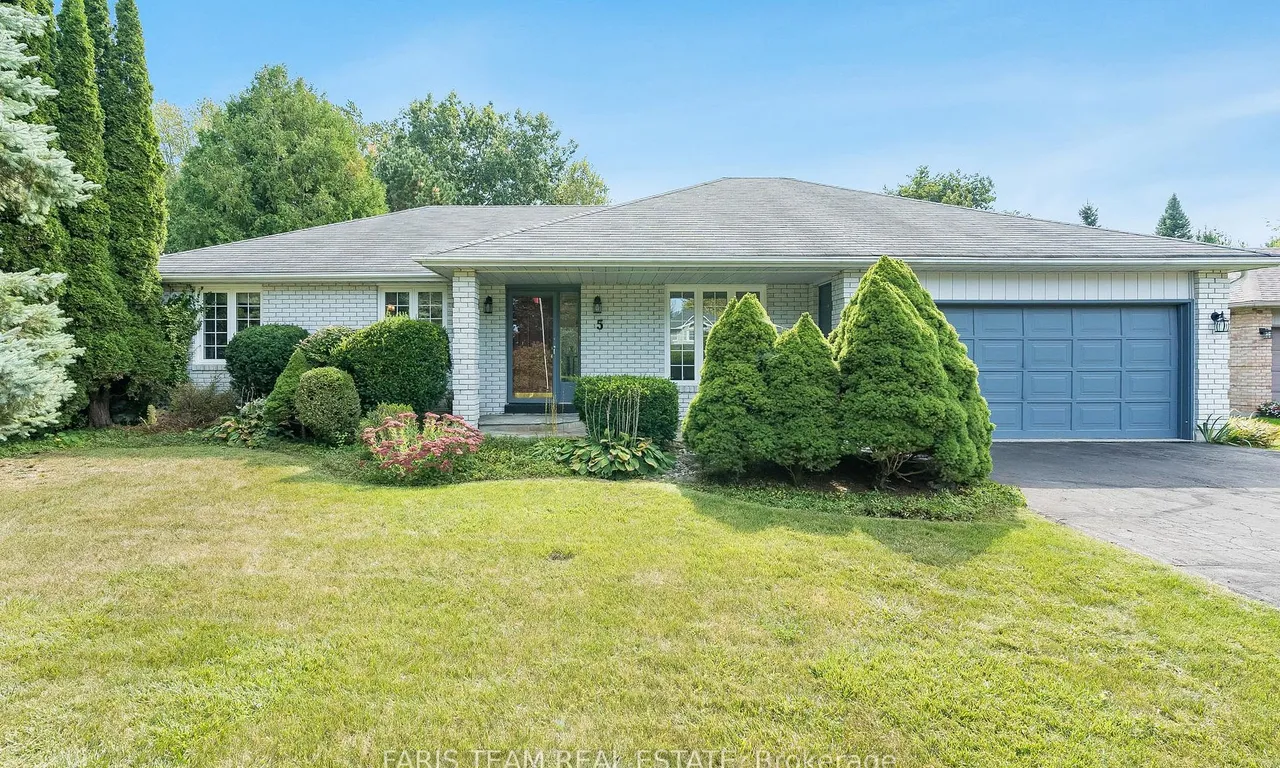 5 Valentini Ave, East Gwillimbury, ON L9N 1H9
