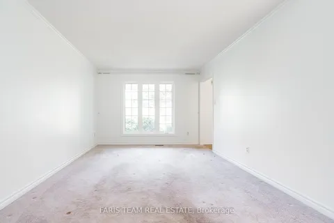 5 Valentini Ave, East Gwillimbury, ON L9N 1H9