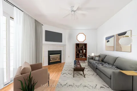 5 Valentini Ave, East Gwillimbury, ON L9N 1H9