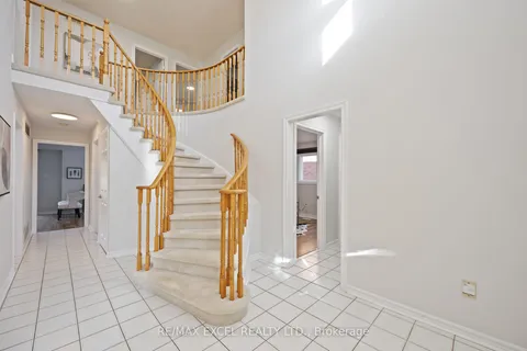 96 Featherstone Ave, Markham, ON L3S 3G5