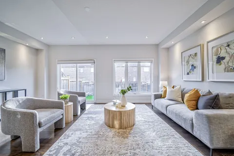26 Memon Pl, Markham, ON L6E 0S1