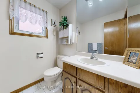 27 RichBell St, Vaughan, ON L4J 5W5