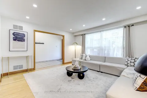 127 Marsi Rd, Richmond Hill, ON L4C 5R3