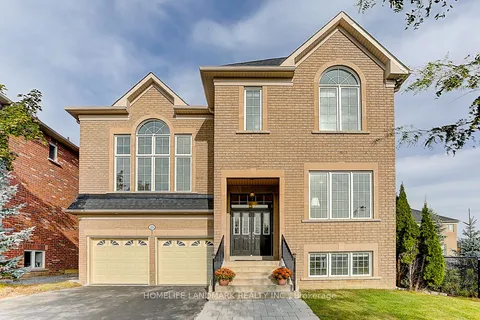 223 Selwyn Rd, Richmond Hill, ON L4E 0R4