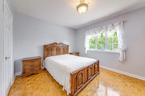 1 David Todd Ave, Vaughan, ON L4H 1P2