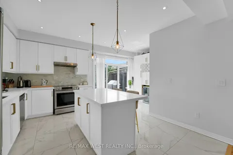 4753 Highway 7, Vaughan, ON L4L 1S6