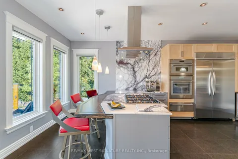 16070 Keele St, King, ON L7B 0J9