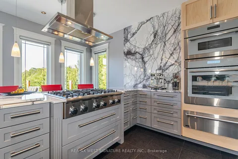 16070 Keele St, King, ON L7B 0J9