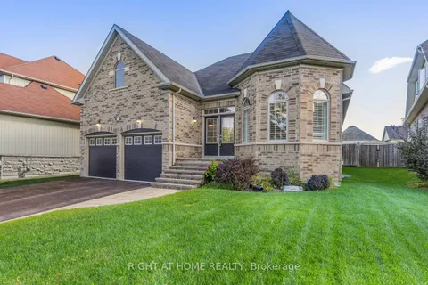 15 Nadmarc Crt, Essa, ON L3W 0E7