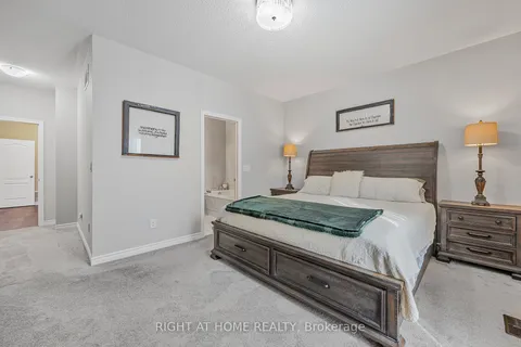 15 Nadmarc Crt, Essa, ON L3W 0E7