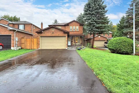 4 Teasdale Crt, Aurora, ON L4G 6C1