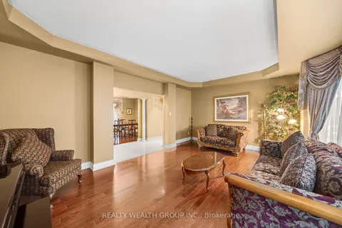 78 bradgate Dr, Markham, ON L3T 7M3