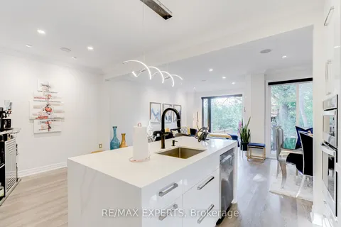105 Dariole Dr, Richmond Hill, ON L4E 5B6