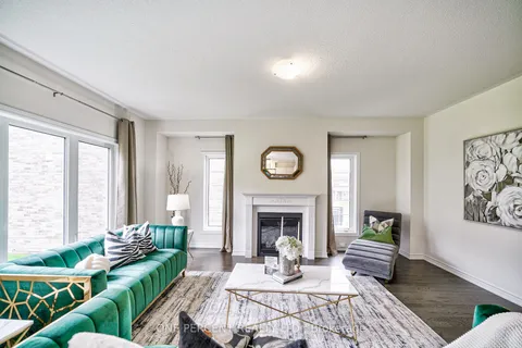 9 Goodwin Crt, East Gwillimbury, ON L0G 1V0