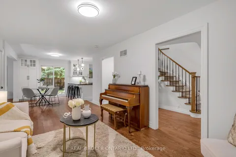 435 Kerrybrook Dr, Richmond Hill, ON L4C 5M5