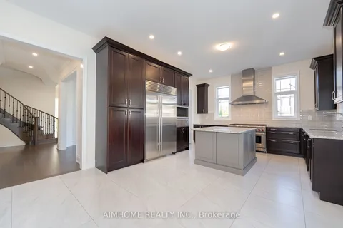 32 Sofia Olivia Cres, Vaughan, ON L6A 4T2