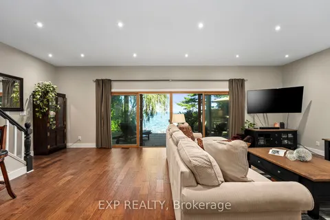 21 Pinery Lane, Georgina, ON L0E 1L0