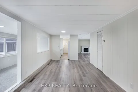 30 WEEPING WILLOW Dr, Innisfil, ON L9S 1R7