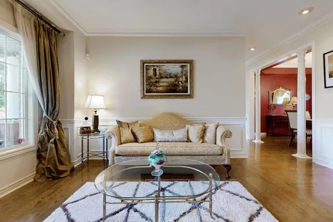 29 Westchester Cres, Markham, ON L6C 2X4