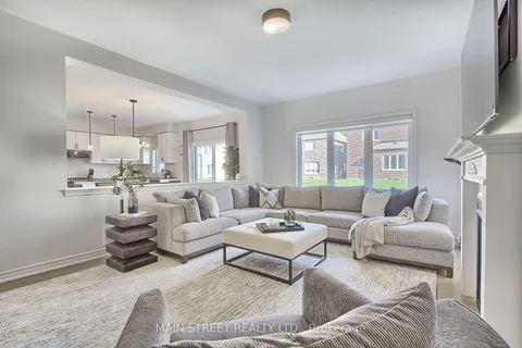 22 Kenneth Ross Bend, East Gwillimbury, ON L9N 0T7