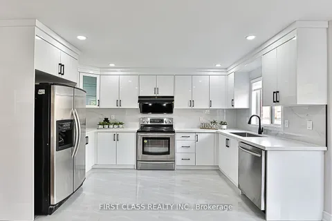56 Selkirk Dr, Richmond Hill, ON L4B 4S4