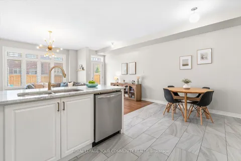 47 Beechborough Cres, East Gwillimbury, ON L9N 0N9