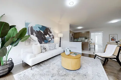 202 Paradelle Dr, Richmond Hill, ON L4E 1E7