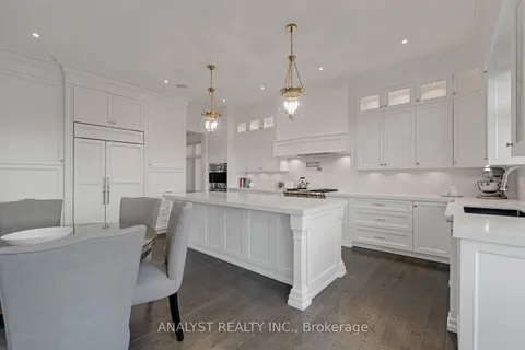124 Robert Berry Cres, King, ON L7B 1H8