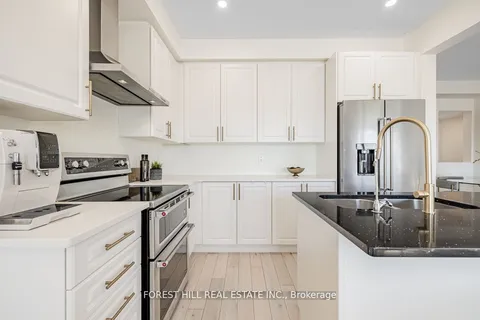 16 Hartney Dr, Richmond Hill, ON L4S 0J8