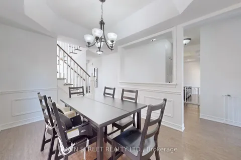 16 Violet Ave, Georgina, ON L4P 0C6