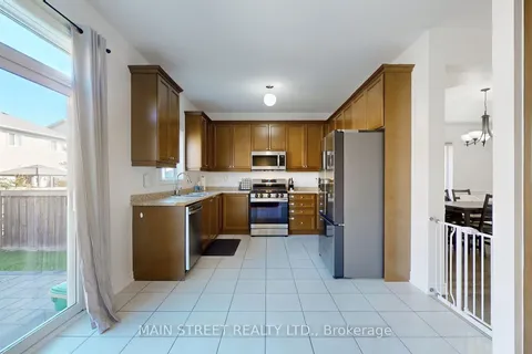 16 Violet Ave, Georgina, ON L4P 0C6