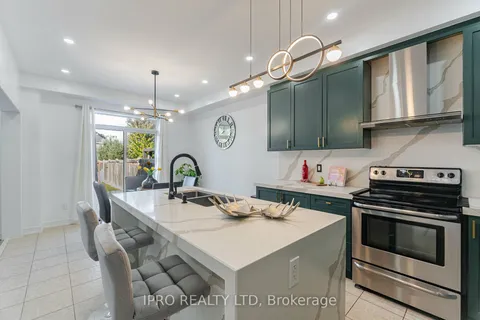 22 Jackson Dr, New Tecumseth, ON L0G 1W0