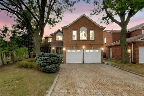 125 Hollingham Rd, Markham, ON L3R 7V3