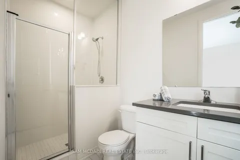 17 Primrose Hts, Adjala-Tosorontio, ON L0G 1W0