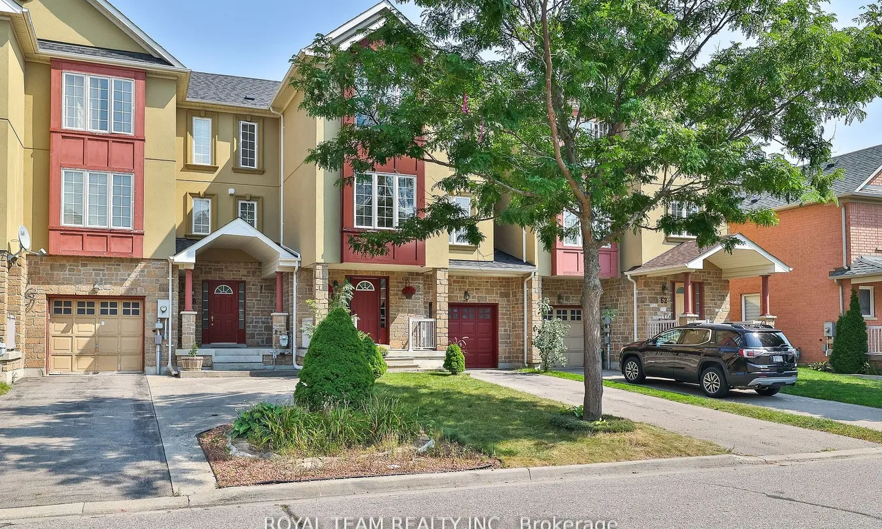 60 Matthew Boyd Cres, Newmarket, ON L3X 3C3