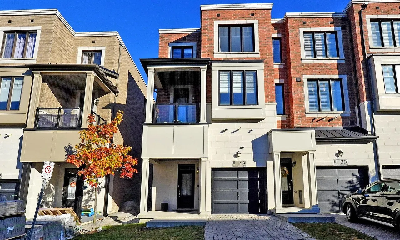 18 Hyderabad Lane, Markham, ON L6E 0T8
