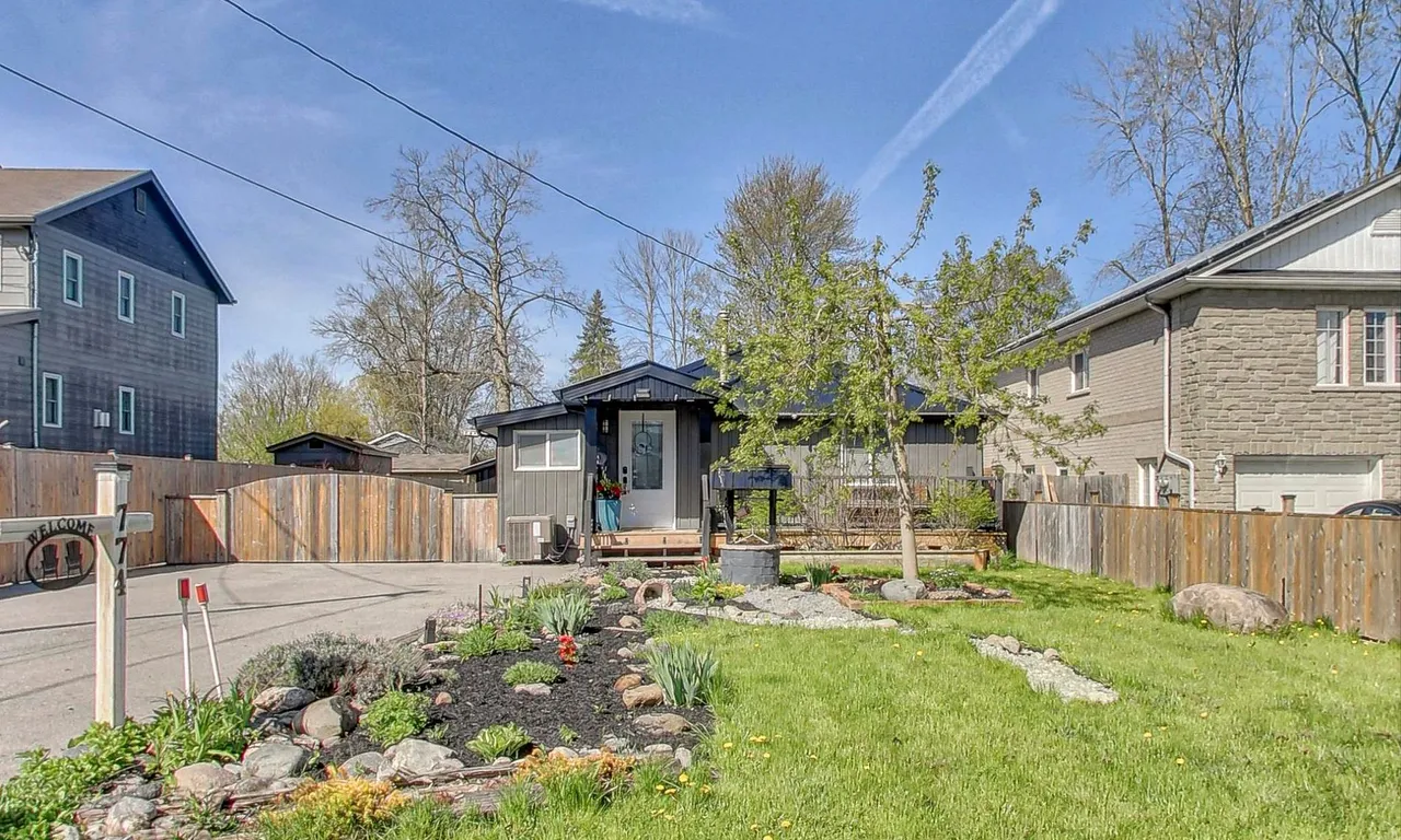 774 Jacksonville Rd, Georgina, ON L0E 1S0