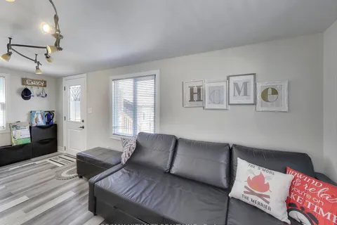 774 Jacksonville Rd, Georgina, ON L0E 1S0